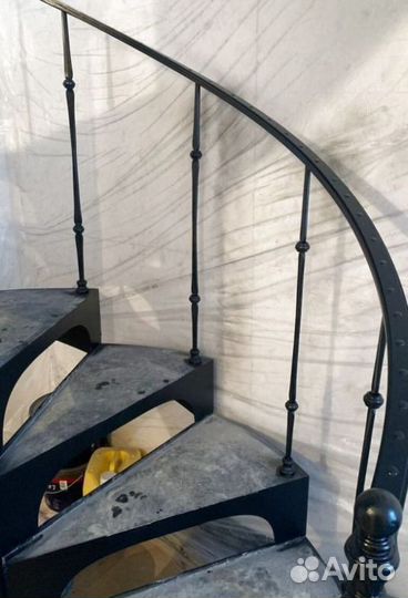 Облицовка бетонных лестниц