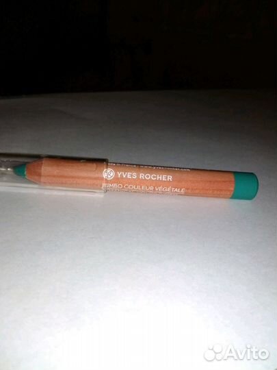 Тени-карандаш 2 в 1 перламутровый, зелёный чай