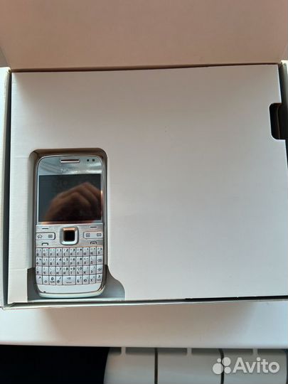 Nokia E72