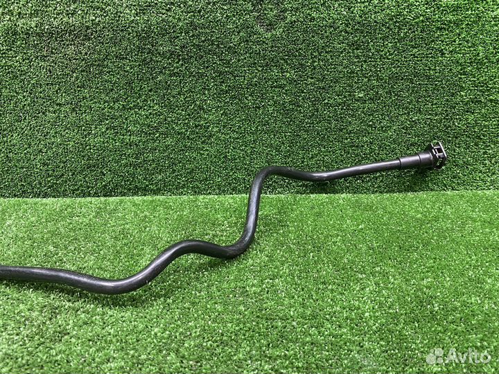 Трубка вентиляции BMW G30 F90 M5