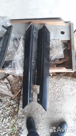 Накладка стойки багажника nissan bluebird veu11