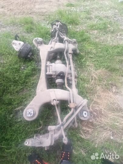 Задний подрамник w221 Мерседес