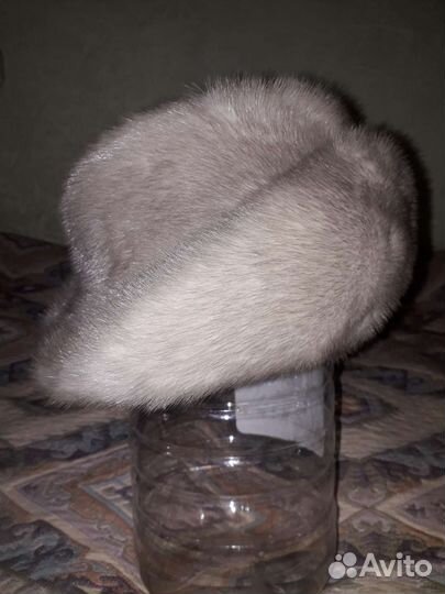 Головные уборы женские