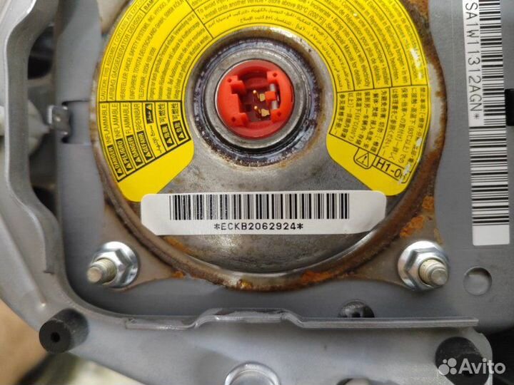 Подушка безопасности в руль Toyota Corolla E150
