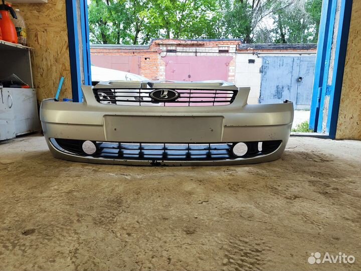 Бампер передний priora