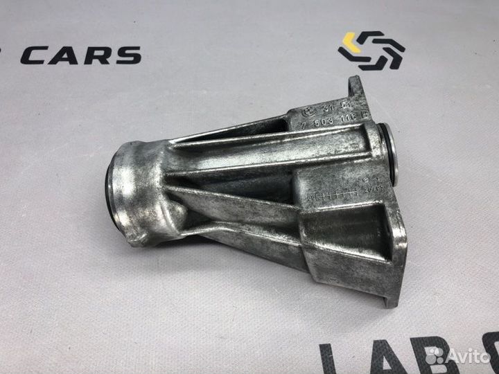 Кронштейн редуктора передний правый Bmw Х5 E53