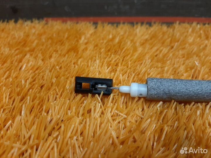 Трос замка двери передний левый Bmw 3-Series E90