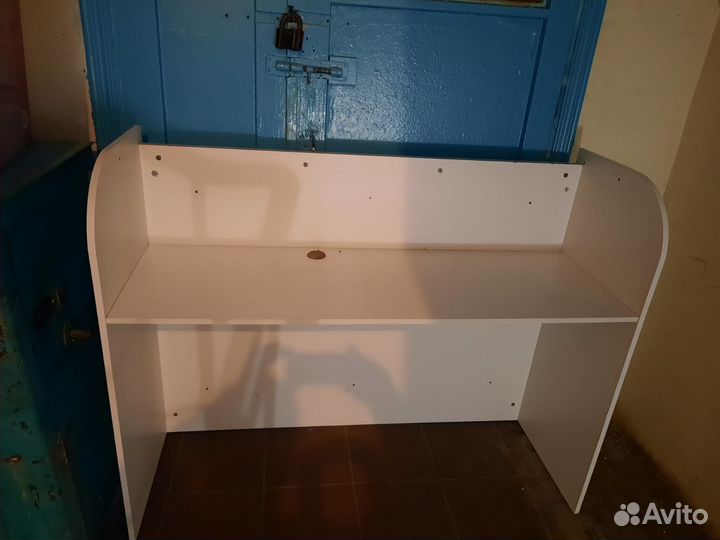 Стойка ресепшн бу