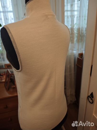 Жилетка женская