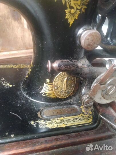 Швейная машина singer