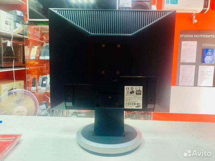 Монитор Samsyng 940N