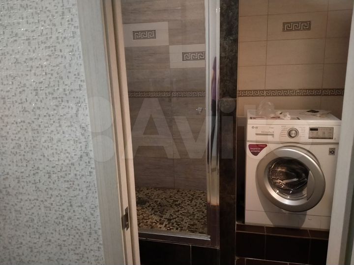 2-к. квартира, 60 м², 5/17 эт.