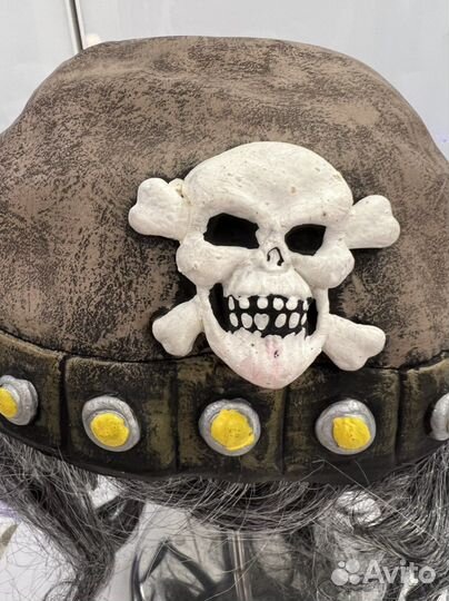 Парик «шлем викинг с рогами»