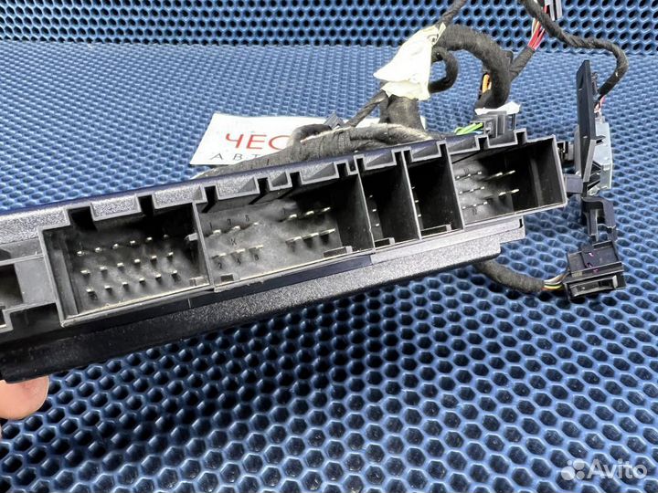 Блок управления регулировки сиденья VW Touareg GP