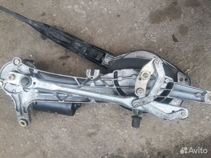 Трапеция дворников Мерседес Е-210