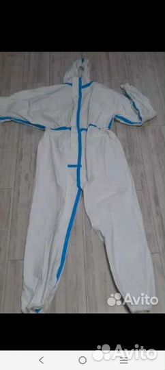 Защитный костюм