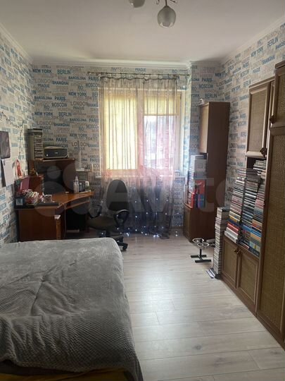 2-к. квартира, 82 м², 1/9 эт.