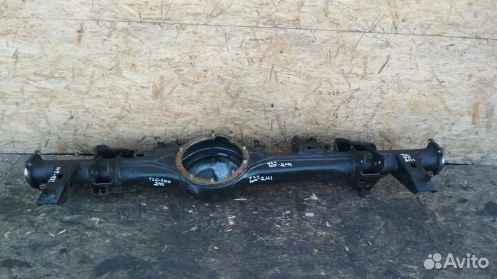 Корпус заднего моста Lexus LX470 Land Cruiser 100