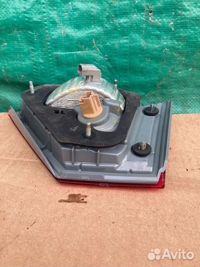 Фонарь внутренний левый LADA Vesta 2015+