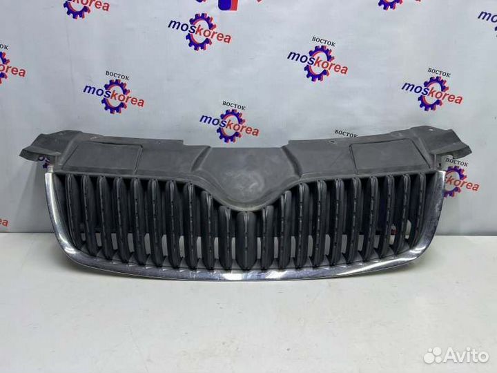 Решетка радиатора Skoda Roomster 1.6 BTS 2008