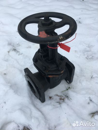 Продам задвижки