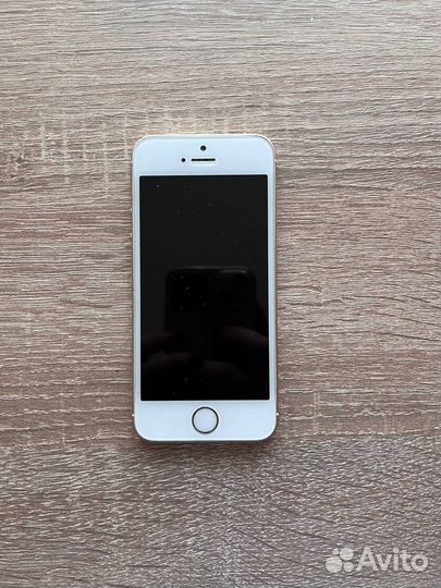 iPhone SE, 128 ГБ