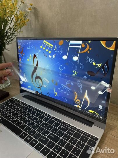 Ноутбук новый, 4х ядерный, SSD 512GB, 16GB DDR4