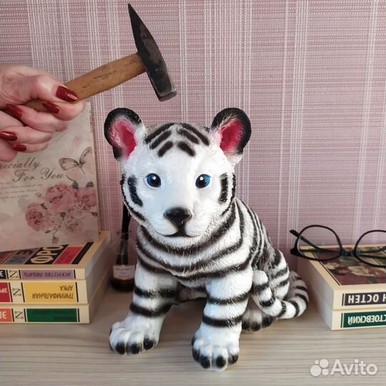 Копилка для денег тигренок