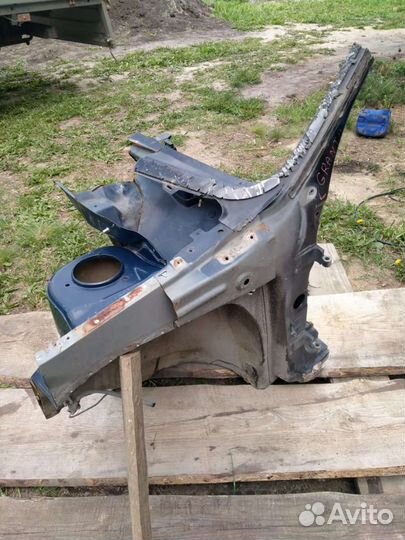 Стойка передняя левая Лада гранта