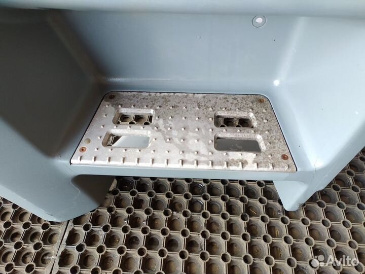 1656918 Корпус подножки правый Daf CF