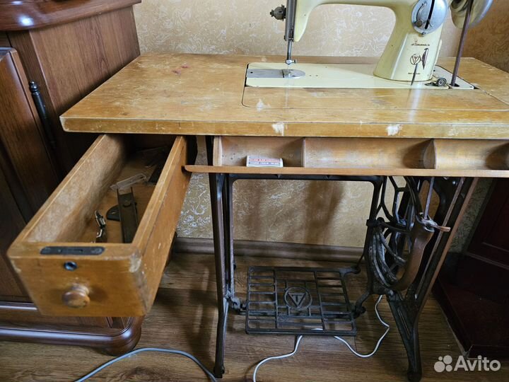 Швейная машина Tikka