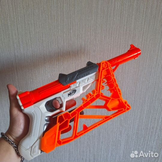 Бластер Nerf Accustrike 