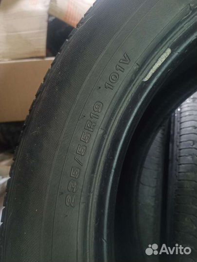 Dunlop SP Sport 270 235/55 R19