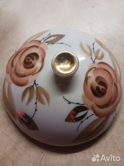 Крышка на конфетницу фарфор ручная роспись сссср