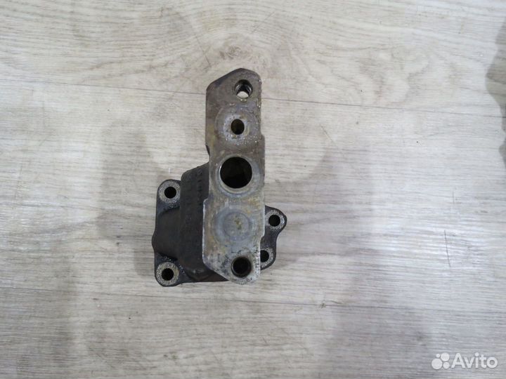 Кронштейн турбины Mercedes W164 ML