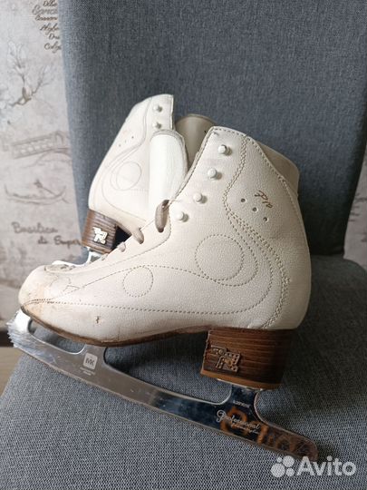 Фигурные коньки Risport Royal Pro(Риспорт)
