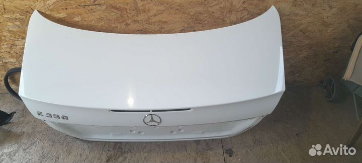 Крышка багажника mercedes w211