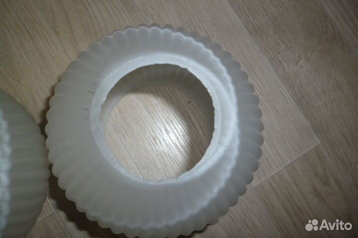 Плафоны 2 штуки одинаковые