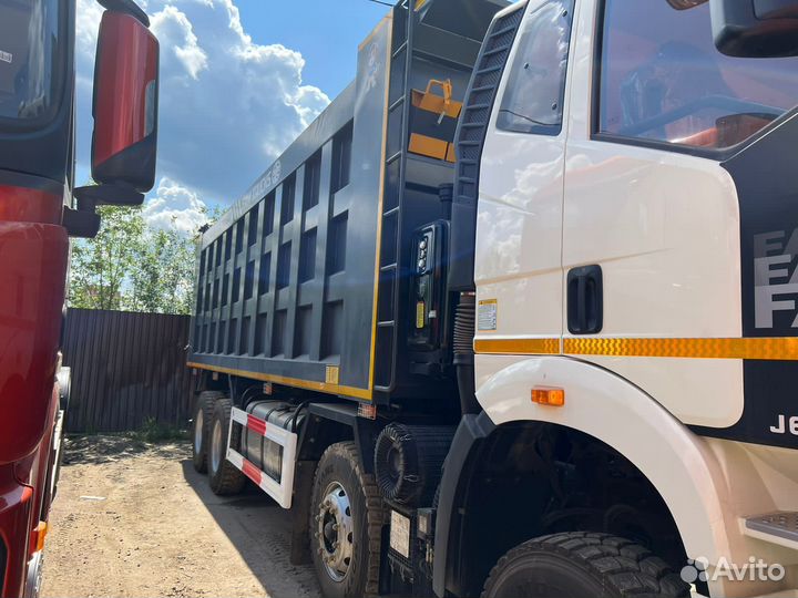 FAW J6 CA3310P66K24T4E5, 2023