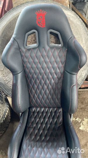 Автомобильные кресла Recaro на priora