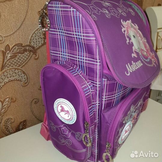 Рюкзак школьный для девочки 1 - 4 класс