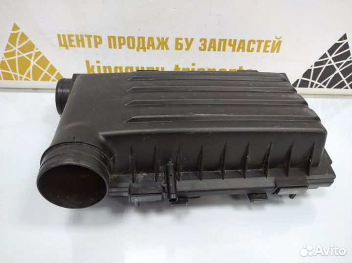 Корпус воздушного фильтра Skoda Rapid 1 NH3