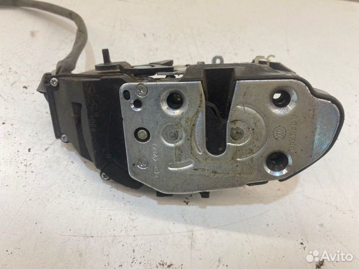 Замок боковой двери задний правый Kia Spectra