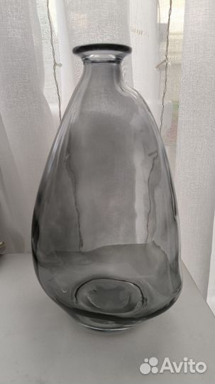 Ваза в виде бутылки