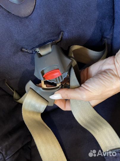 Детское как новое автокресло maxi cosi 9-18 кг