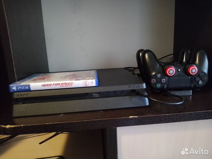 Sony PS4 slim 1tb 2 Геймпада