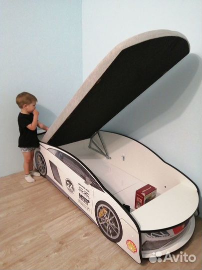 Кровать машина