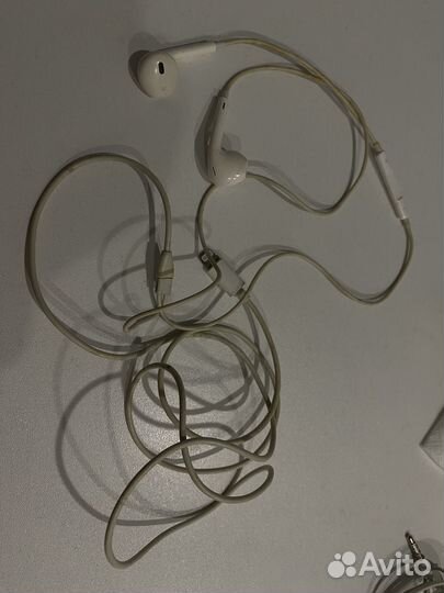 Наушники earpods