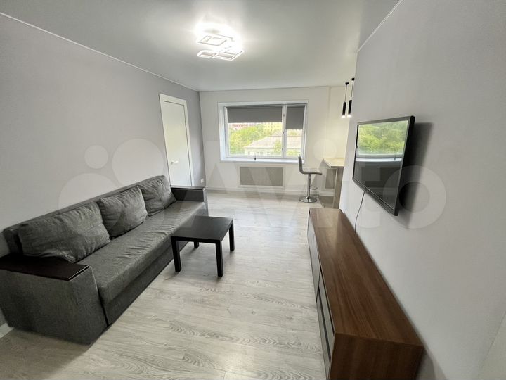 2-к. квартира, 43 м², 5/5 эт.