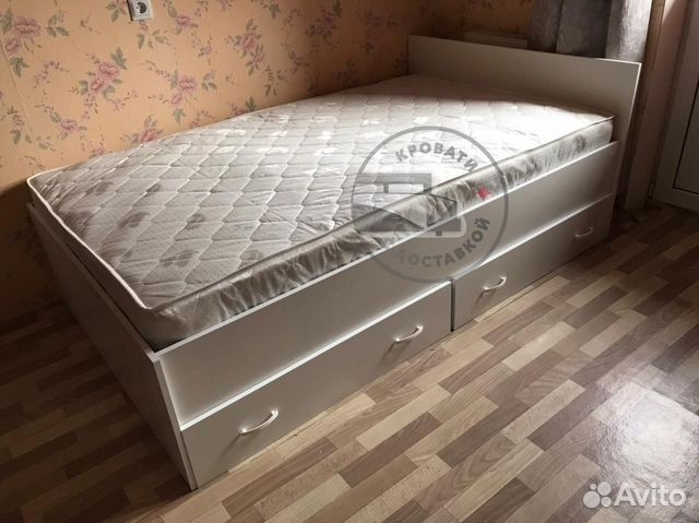 Кровать полутороспальная с ящиками в комплекте